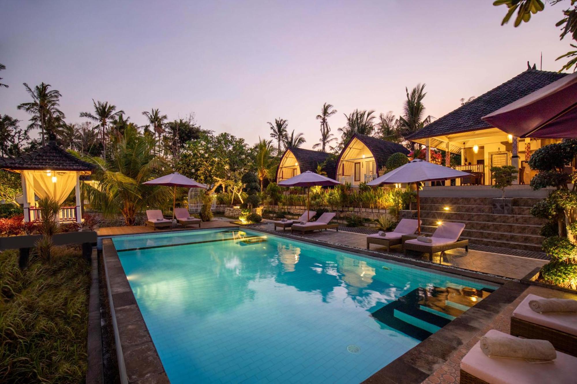 Akusara Jungle Resort And Spa Batununggul Esterno foto