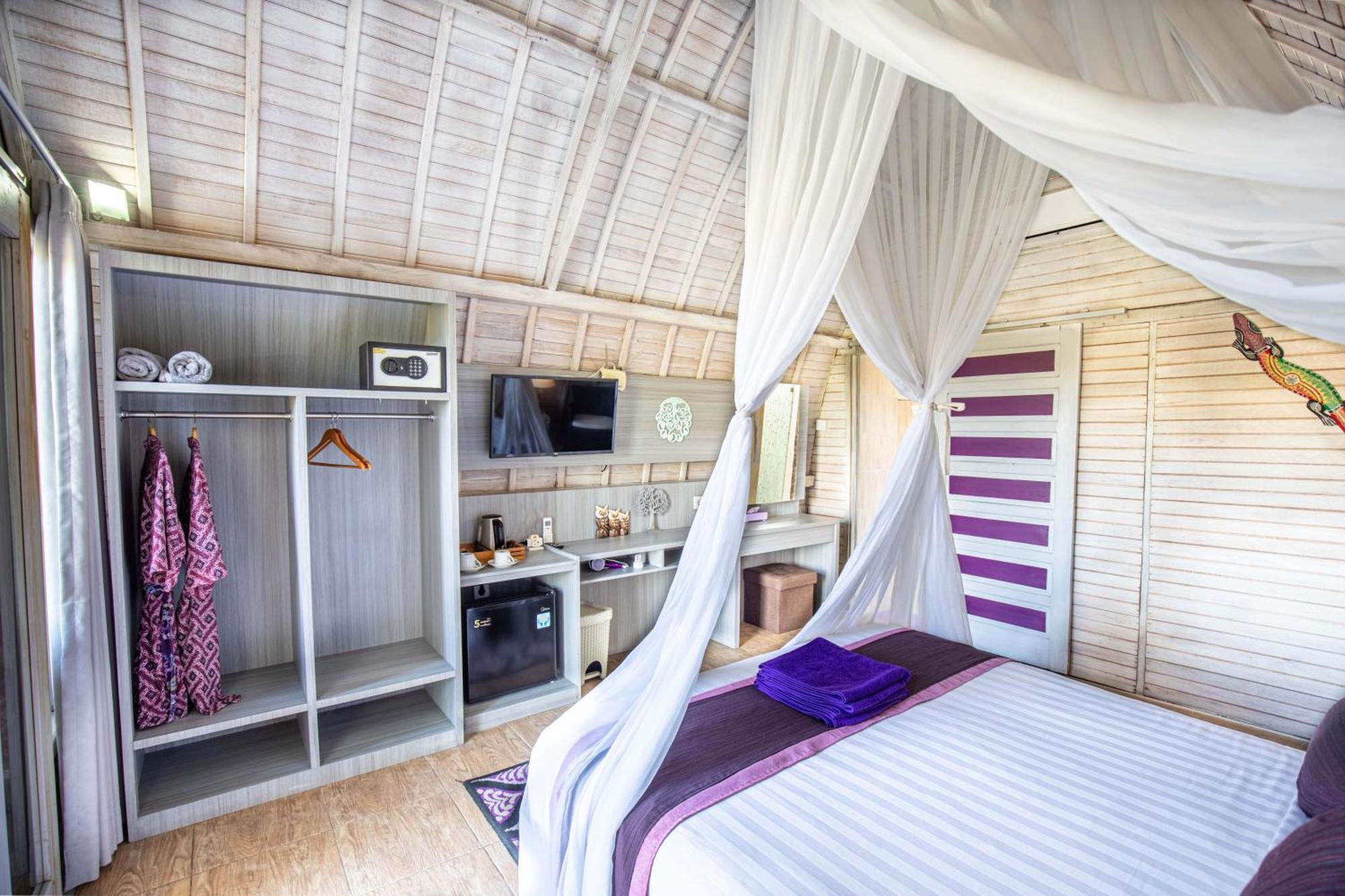 Akusara Jungle Resort And Spa Batununggul Esterno foto